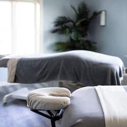Couples treatment rooms, body treatments, aromatherapy