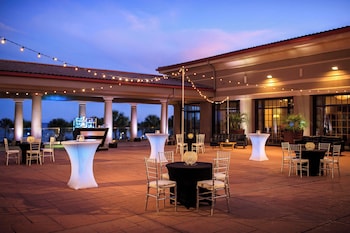 Reception area at Marriott Myrtle Beach Resort & Spa at Grande Dunes