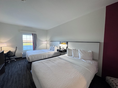 Desk, blackout drapes, iron/ironing board, rollaway beds. Ramada by Wyndham Sparta/At Speedway