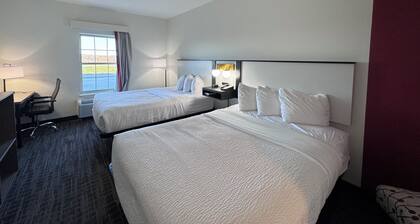 Ramada by Wyndham Sparta/At Speedway