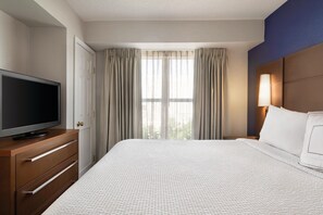 Suite, 1 Bedroom | Premium bedding, pillowtop beds, desk, iron/ironing board