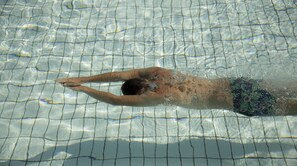 Piscina de natación o entrenamiento