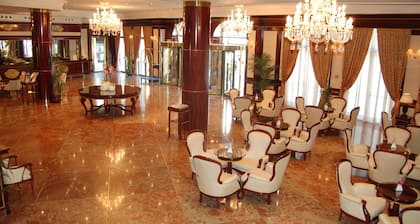 Alameda Palace