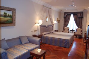 1 quarto, roupas de cama premium, frigobar, cofres nos quartos