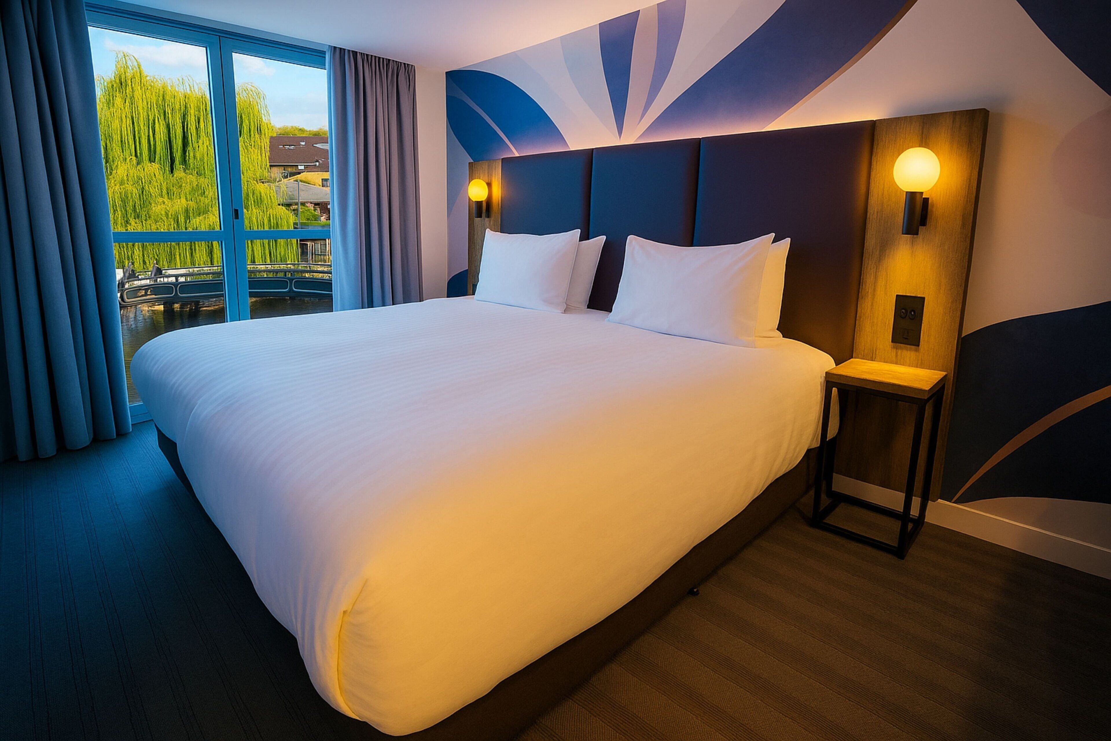 Photo - Holiday Inn London Camden Lock by IHG