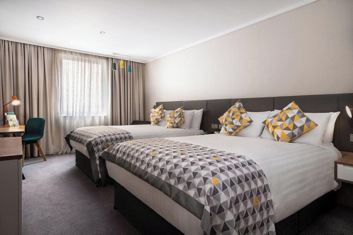 Standard Room, 2 Double Beds | In-room safe, desk, blackout curtains, iron/ironing board