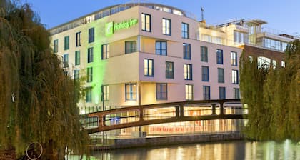 Holiday Inn London Camden Lock by IHG