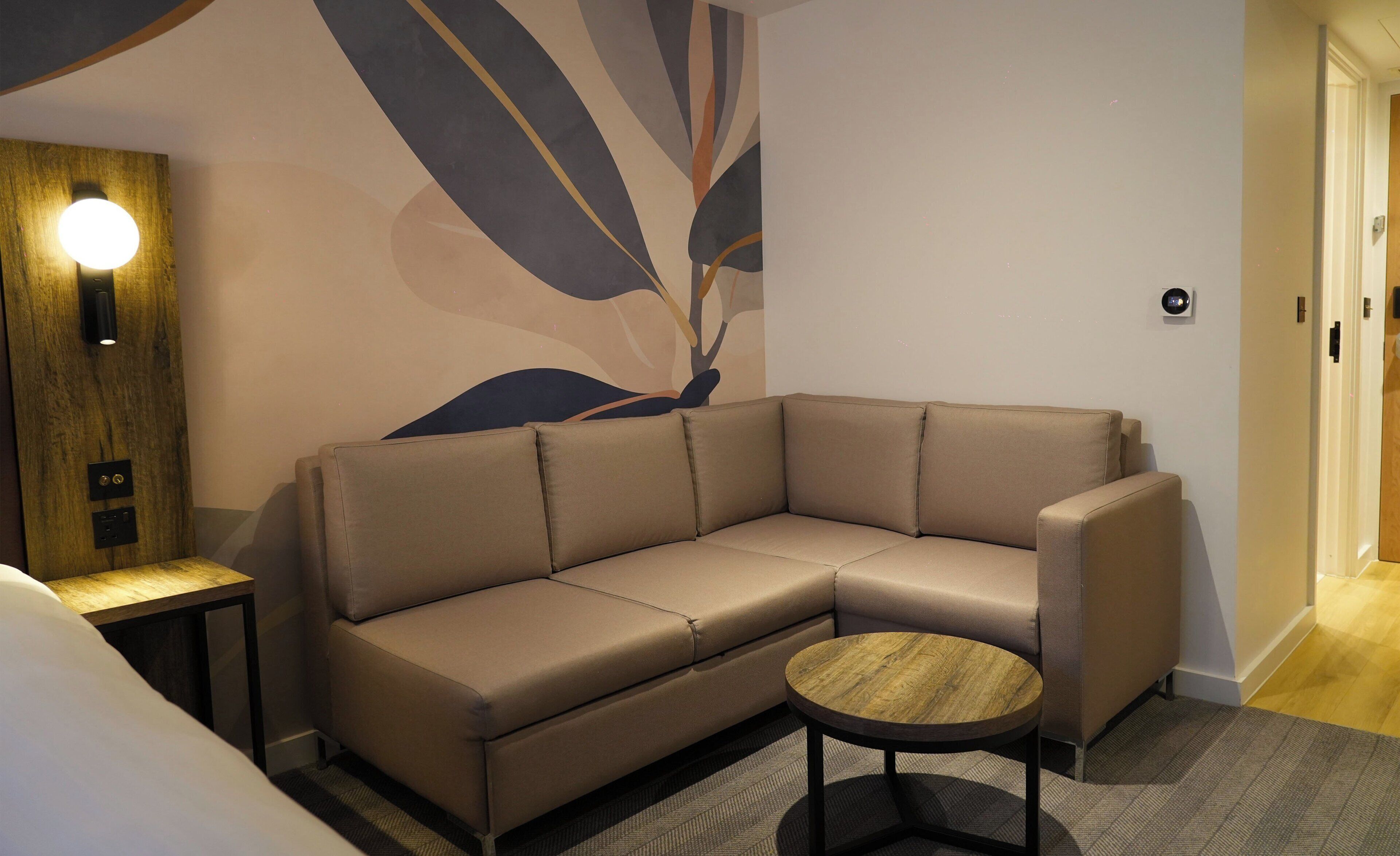 Photo - Holiday Inn London Camden Lock by IHG