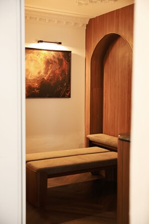 Lobby sitting area - Ember Rae Amsterdam (Amsterdam)