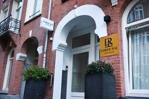 Front of property - Ember Rae Amsterdam (Amsterdam)