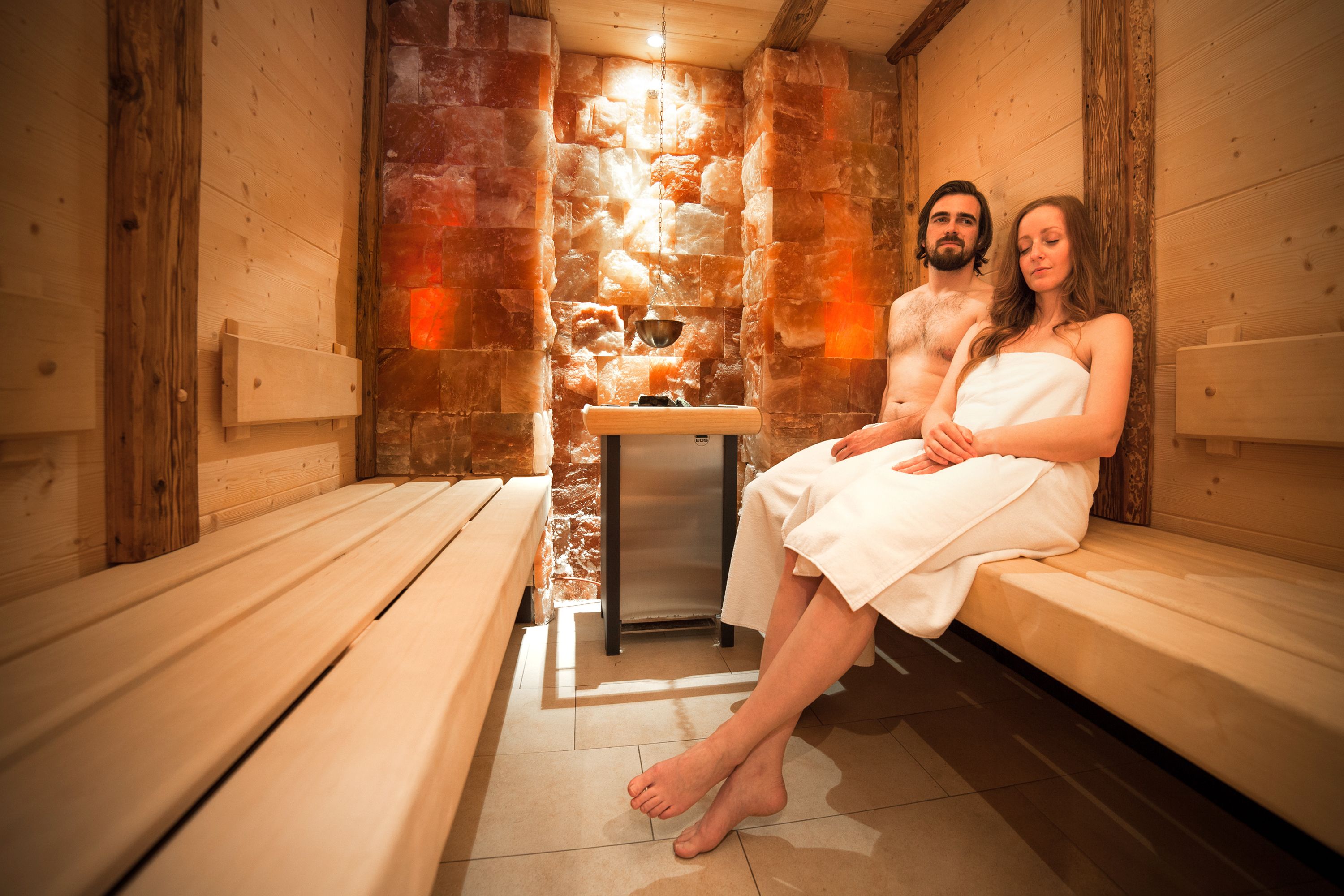 sauna, steam room, body treatments, body wraps, body scrubs, facials