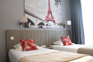 Twin Room | Premium bedding, in-room safe, desk, blackout drapes - Avia Saphir Montparnasse (Paris)
