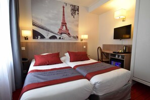 Twin Room | In-room safe, desk, blackout drapes, soundproofing - Hôtel Saphir Grenelle (Paris)