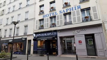 Façana frontal de l'allotjament
