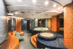 Bañera de hidromasaje interior