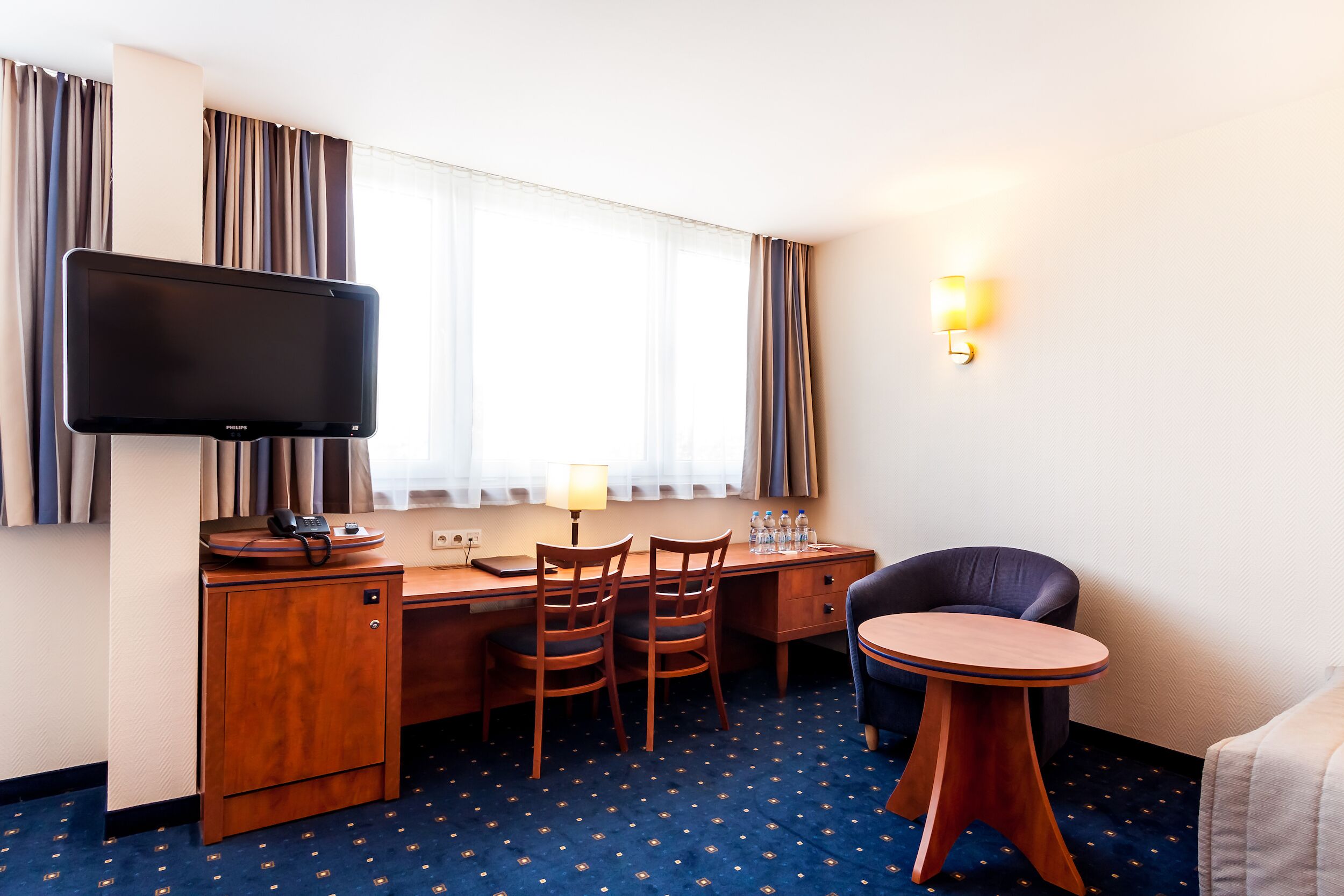 quadruple room, multiple beds | 1 bedroom, hypo-allergenic bedding, desk, free wifi