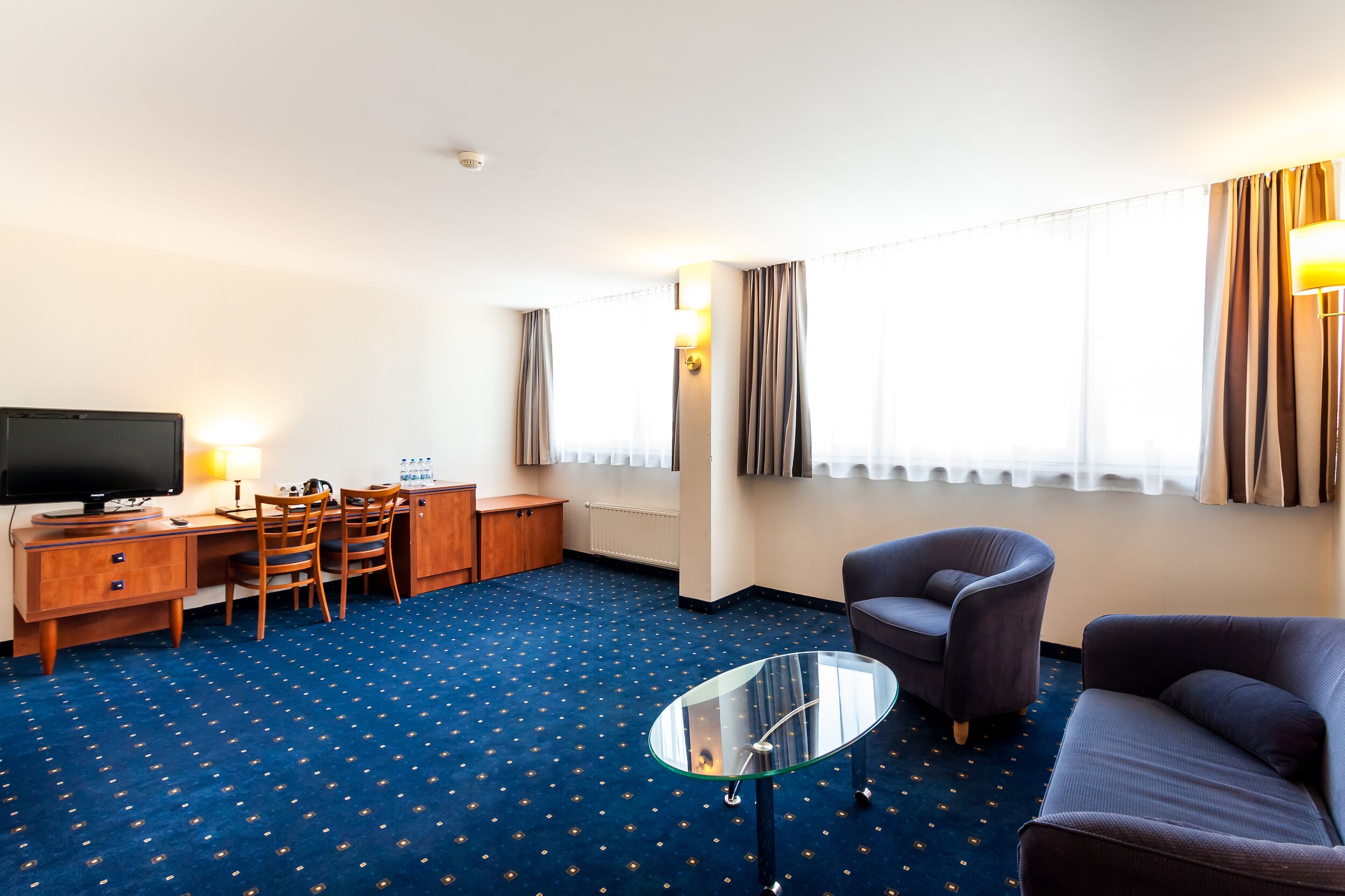 luxury apartment, 1 double bed | 1 bedroom, hypo-allergenic bedding, desk, free wifi