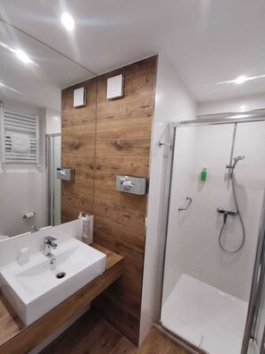 Bathroom - Gold Hotel (Zlotoryja)