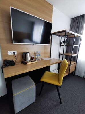 Double or Twin Room | Desk, iron/ironing board, free WiFi, bed sheets