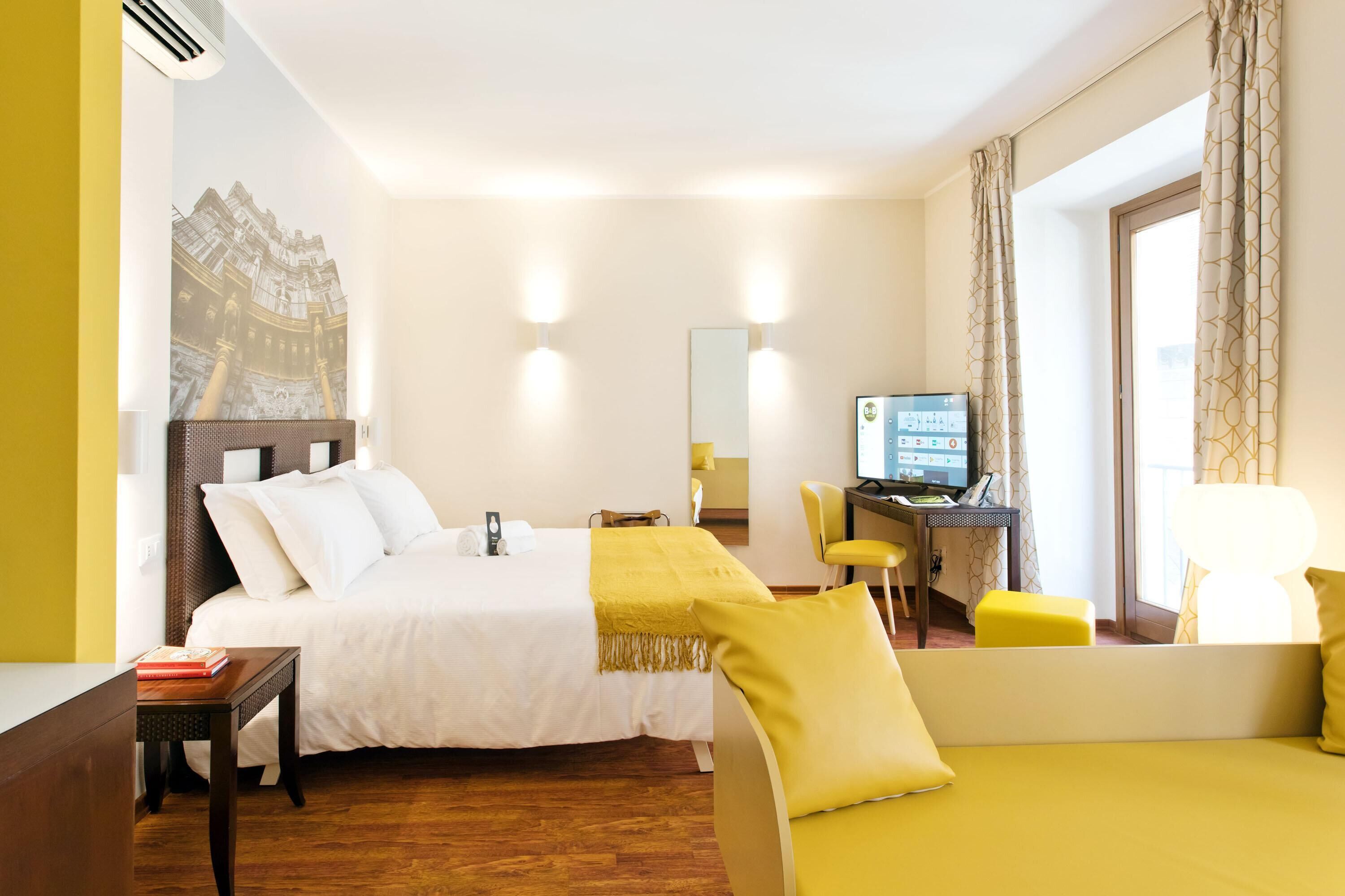 Junior Suite, Non Smoking | Memory-foam beds, in-room safe, desk, iron/ironing board