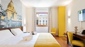 Memory foam beds, in-room safe, desk, iron/ironing board