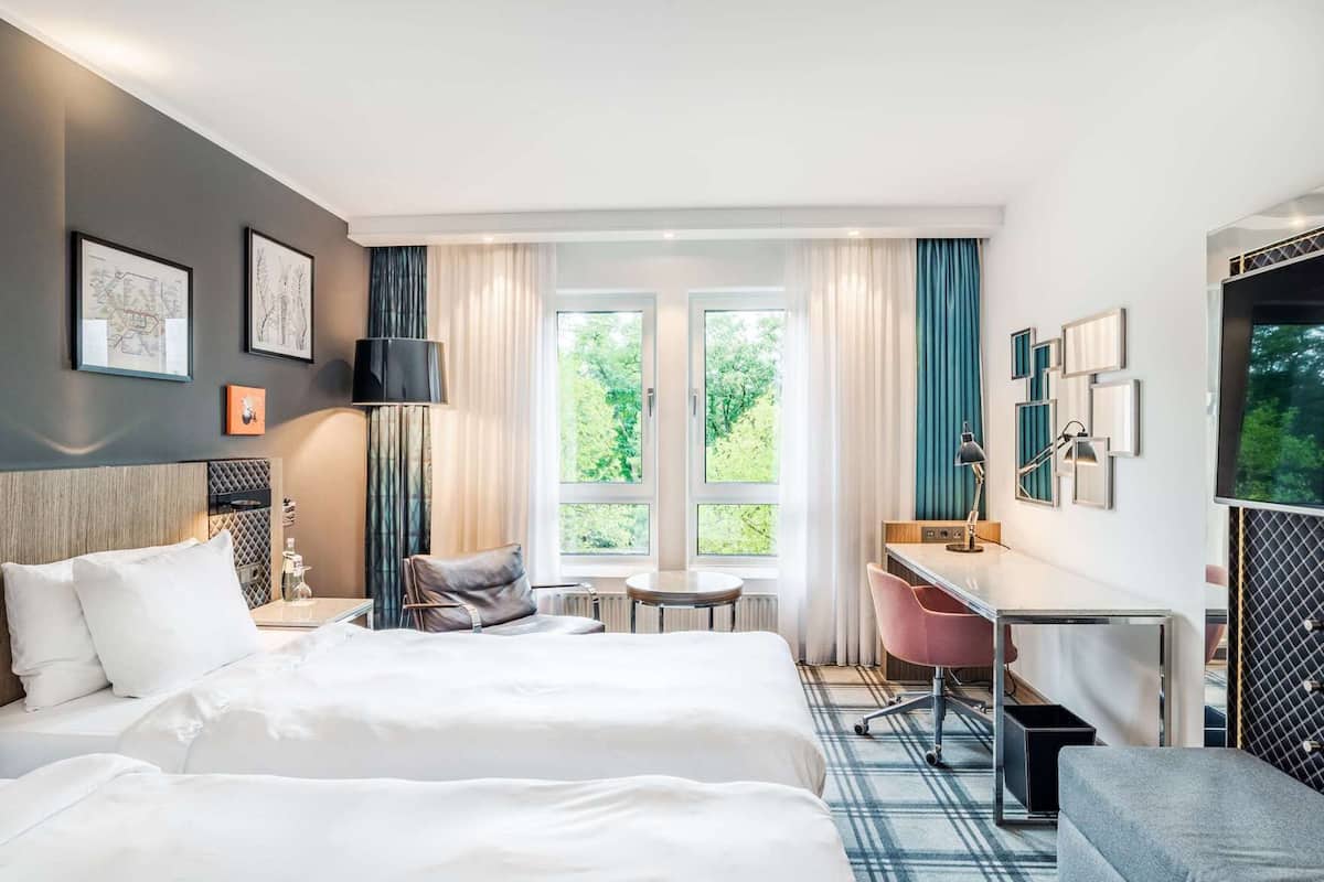 Ropa de cama de alta calidad y minibar 