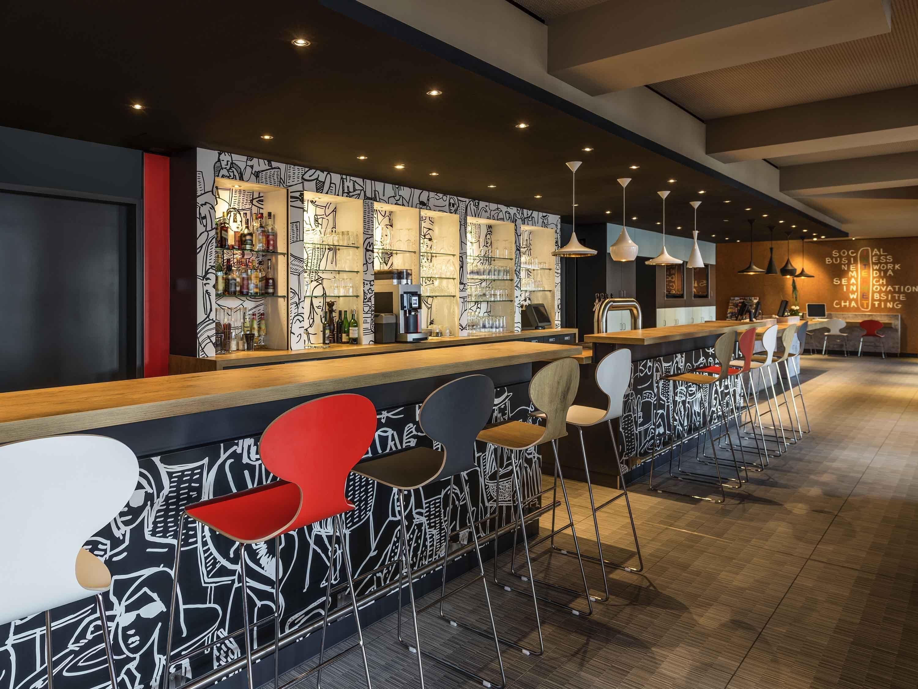 Bar (in der Unterkunft)