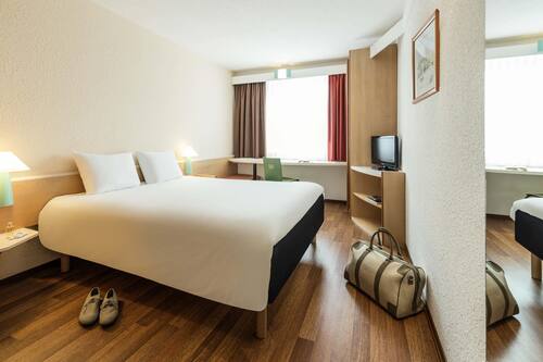 Bureau, chambres insonorisées, Wi-Fi gratuit, draps fournis