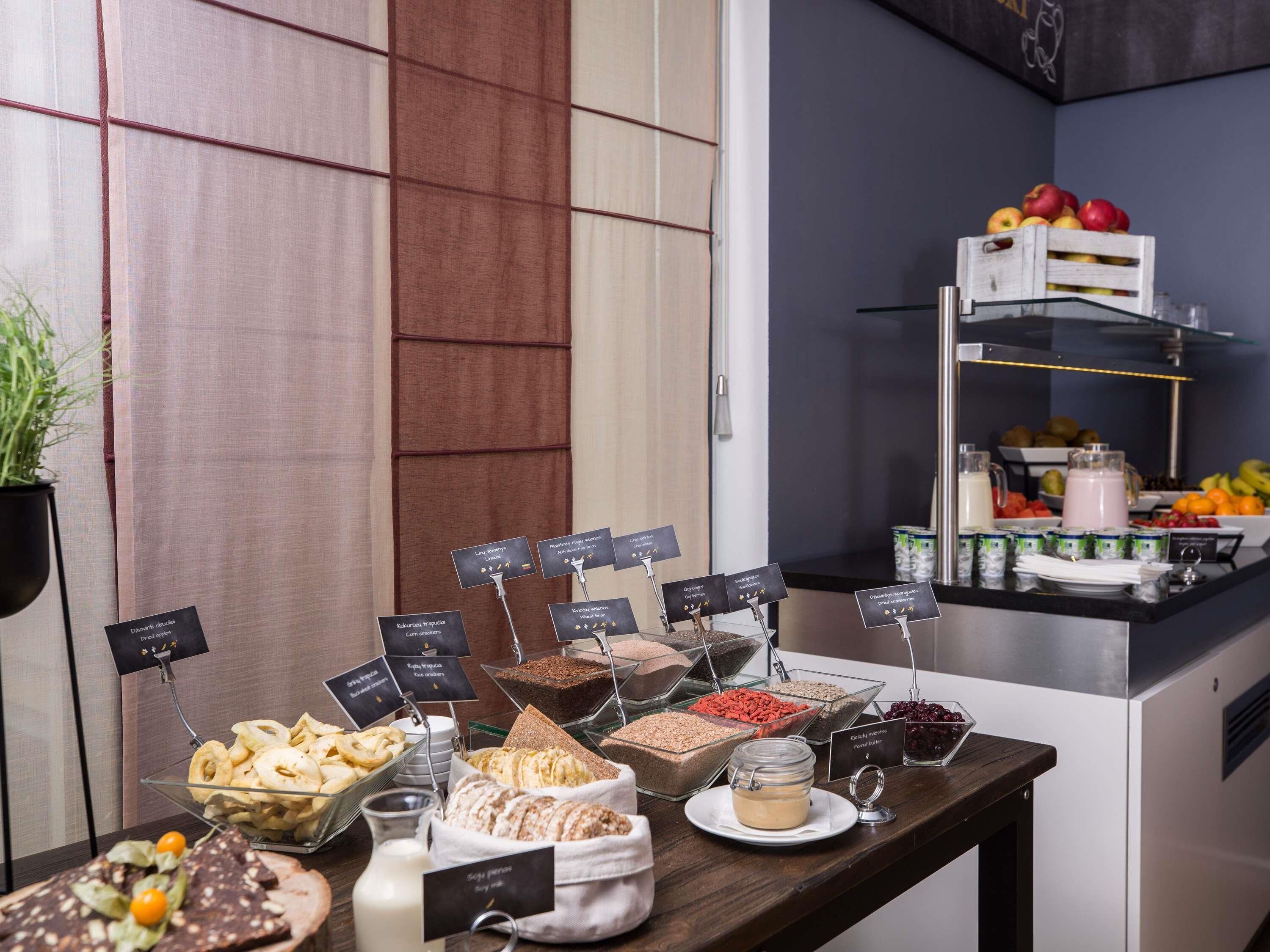 Frokostbuffé hver dag (EUR 20 per person)