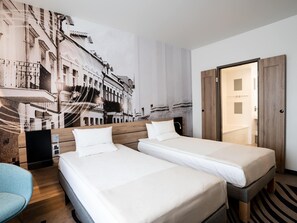 Superior Room, 2 Twin Beds | Premium bedding, minibar, in-room safe, desk