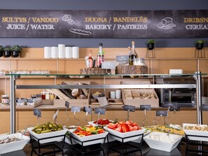 Daily buffet breakfast for a fee - Novotel Vilnius Centre (Vilnius)
