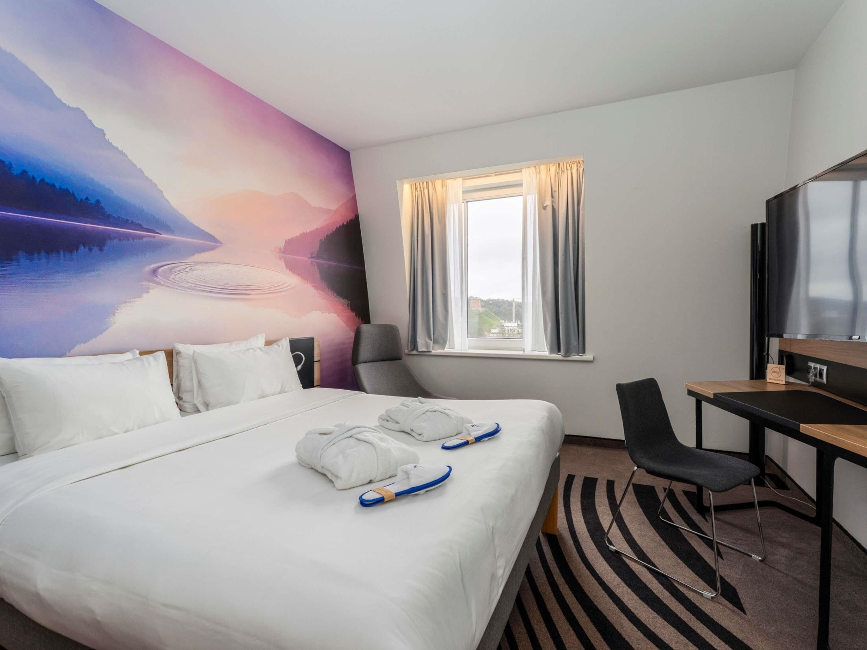 Suite, 1 Schlafzimmer | Hochwertige Bettwaren, Minibar, Zimmersafe, Schreibtisch