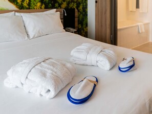 Premium bedding, minibar, in-room safe, desk - Novotel Vilnius Centre (Vilnius)