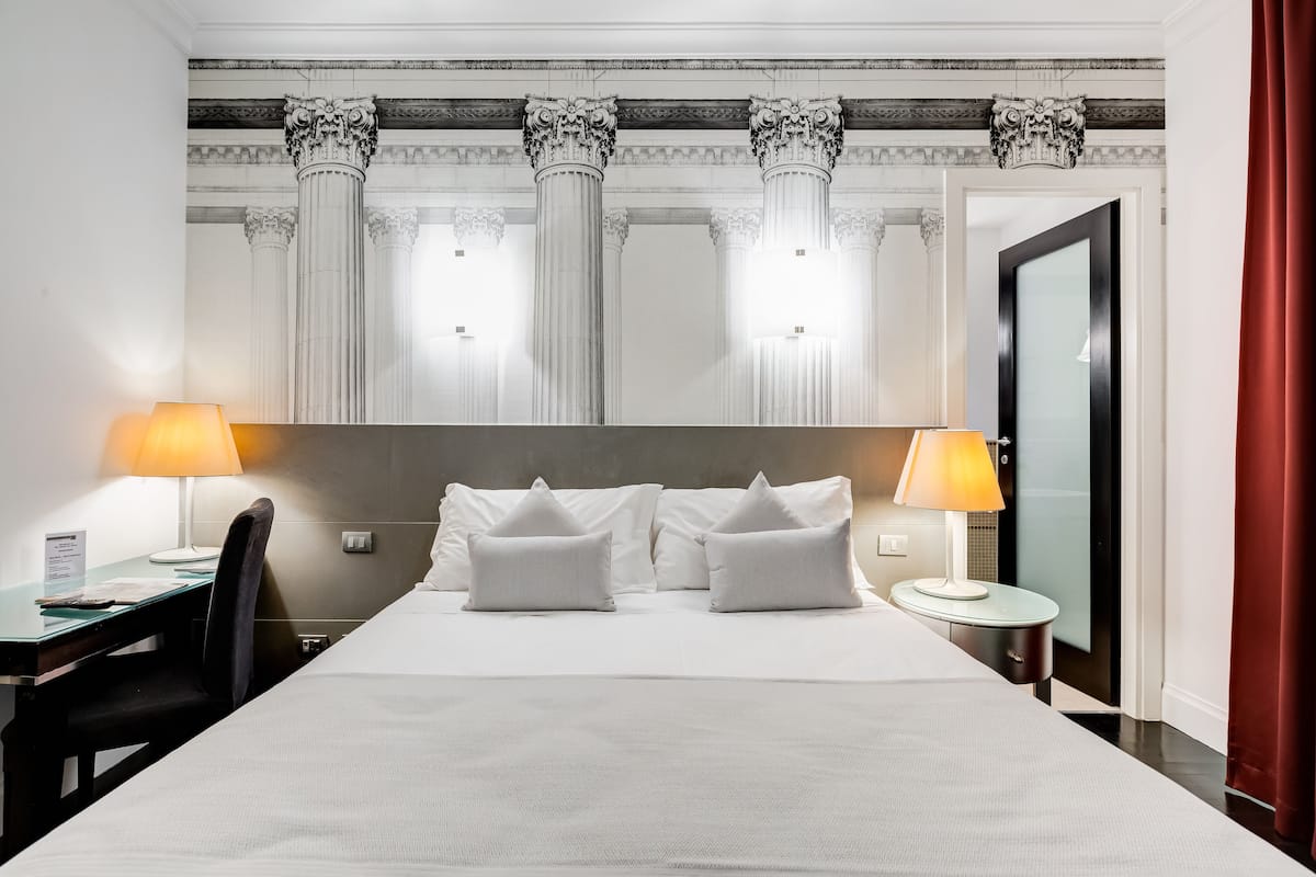 Camera doppia, letto extra | Biancheria da letto di alta qualità, minibar, una cassaforte in camera