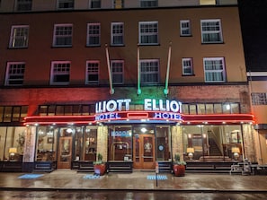 Exterior - Hotel Elliott (Astoria)