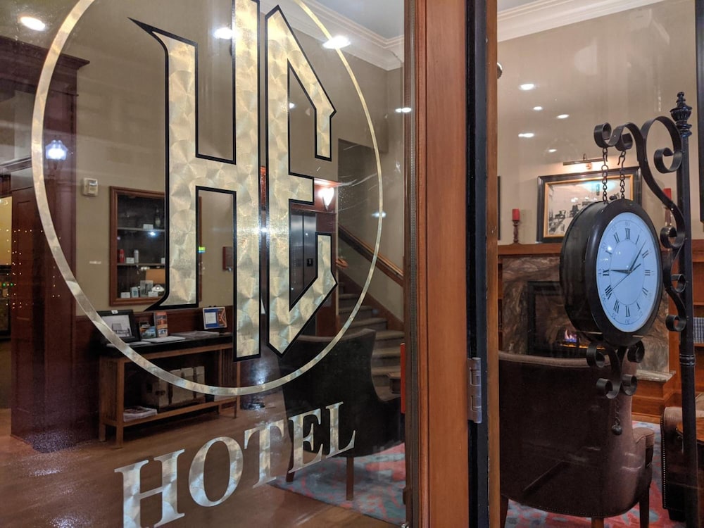 Hotel Elliott Astoria by null