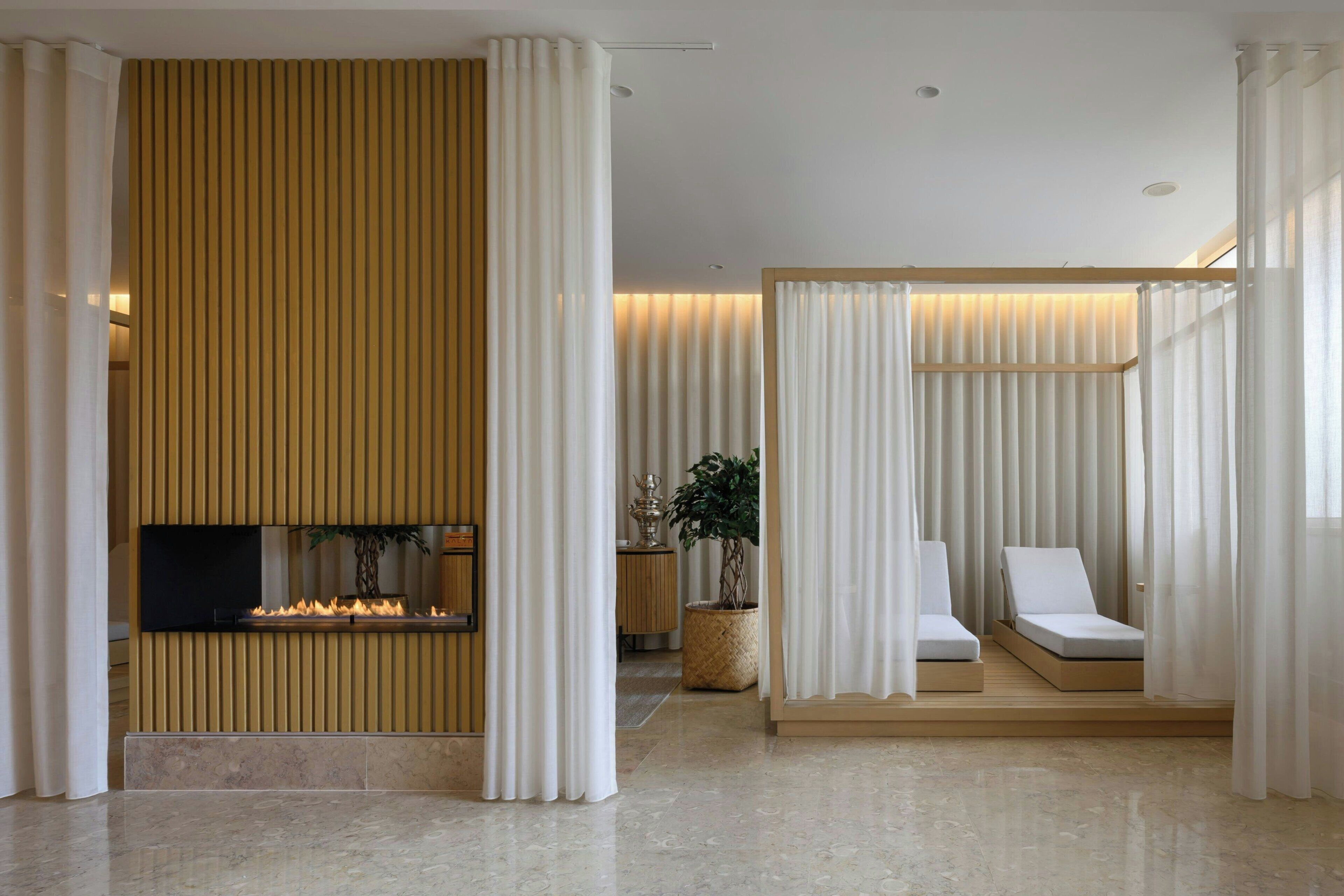 couples treatment room(s), body treatments, aromatherapy, body wraps