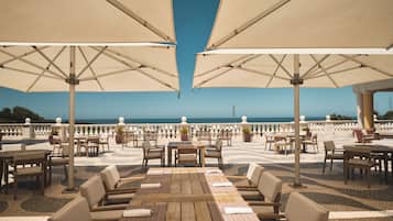 ํ
๋ผ์ค/ํํฐ์ค