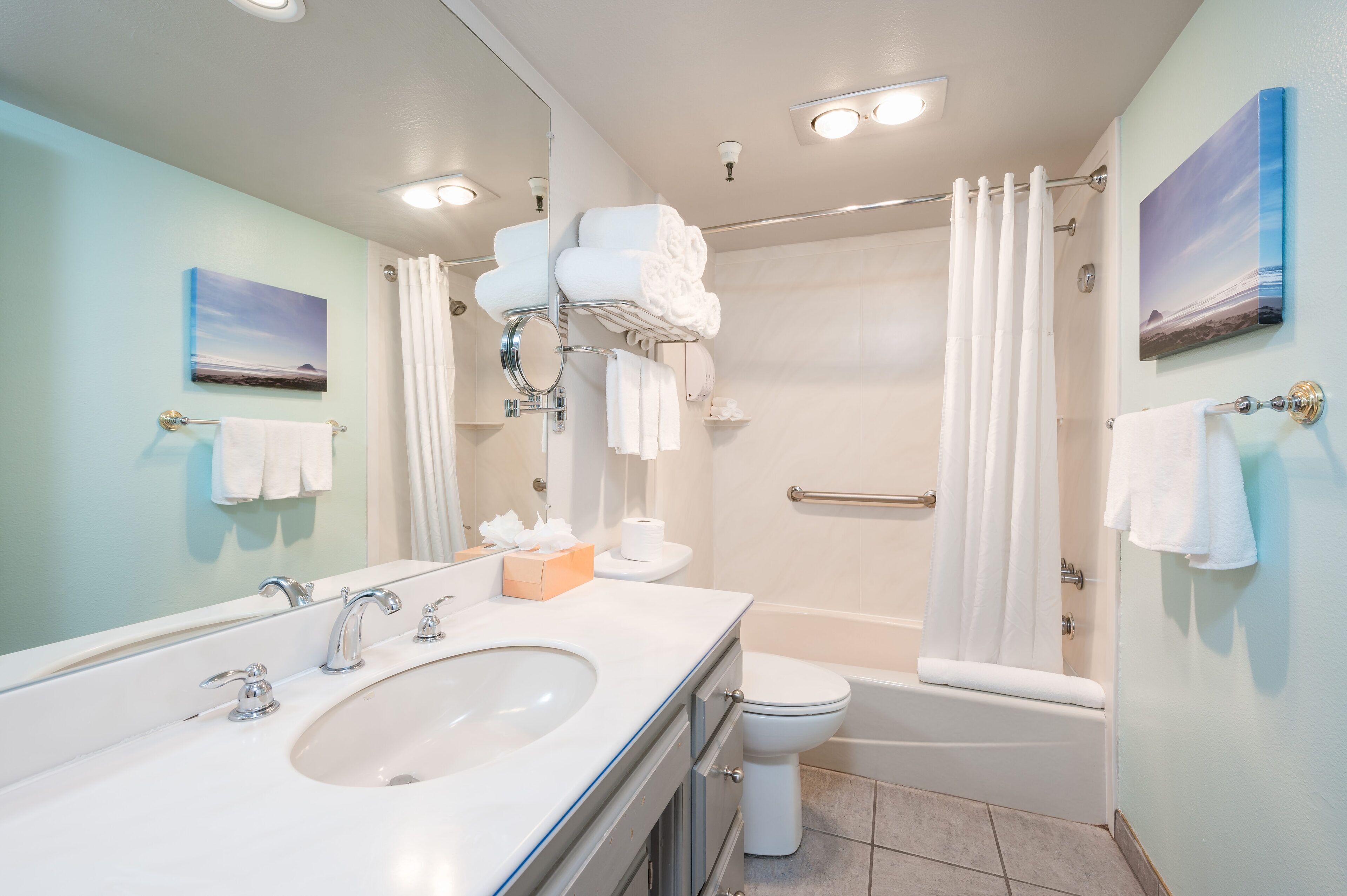 luxury king-queen-sofa (family suite) full harbor view – non pet friendly | bathroom | free toiletries, hair dryer, bathrobes, towels