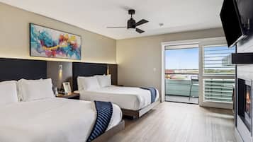 Premium 2 Queens Fireplace Partial Bay View | Ropa de cama de alta calidad y camas con efecto memoria