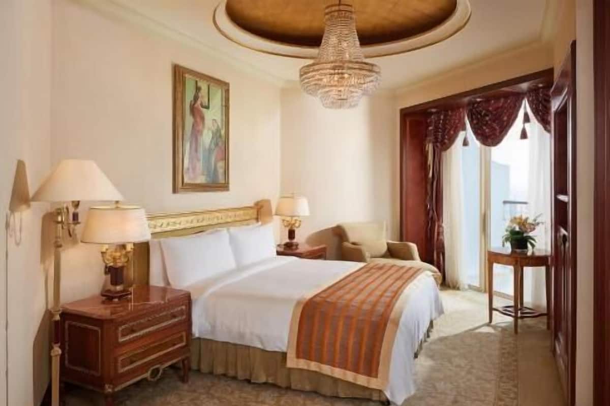 1 bedroom, minibar, in-room safe, individually decorated