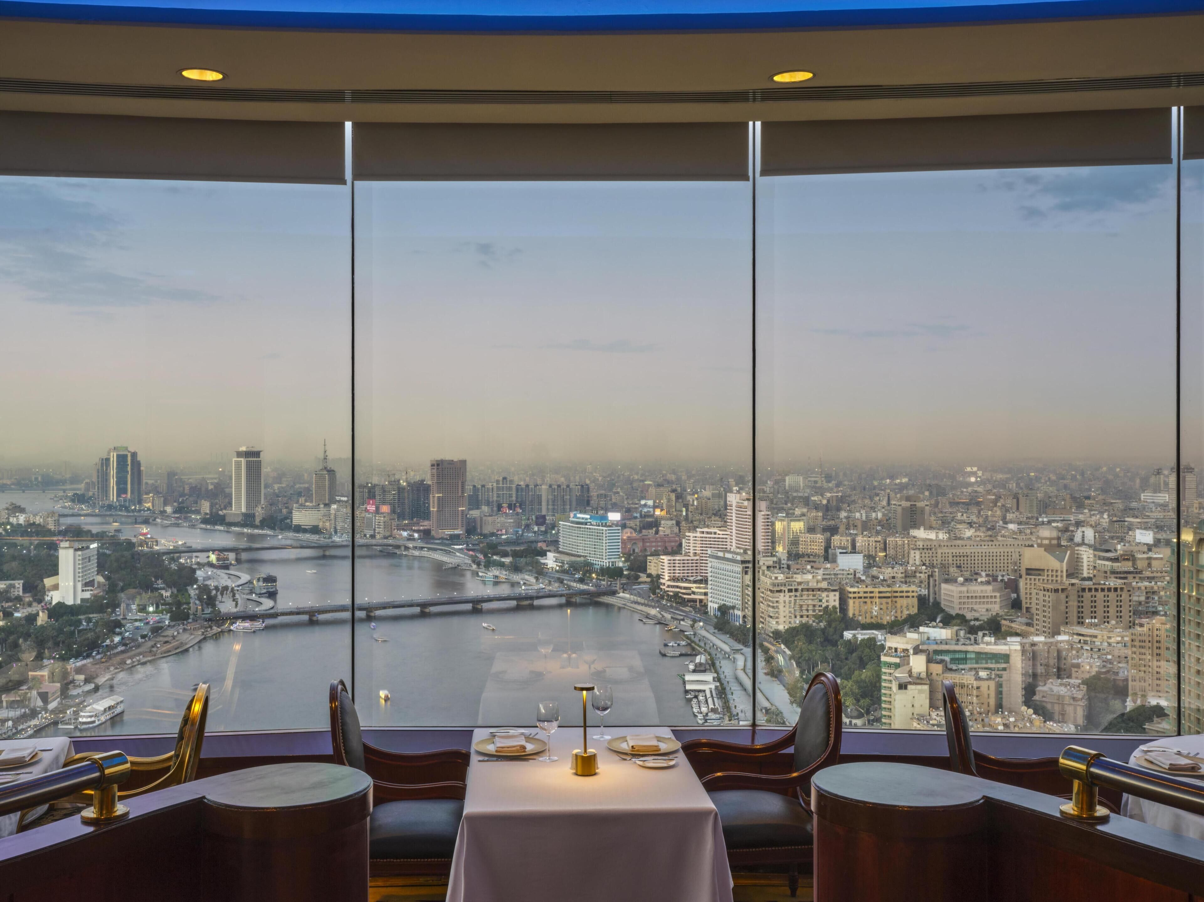8 restaurants; breakfast, lunch and dinner served 