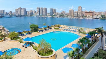 Outdoor pool, sun loungers