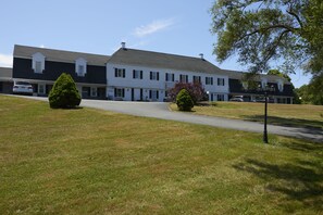 Front of property - Sandwich Lodge & Resort (Sandwich)