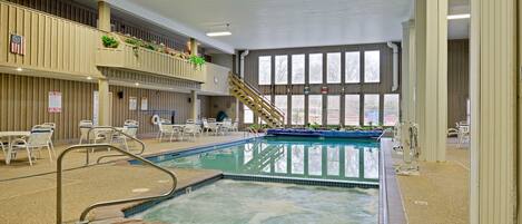 Indoor pool, seasonal outdoor pool, pool loungers