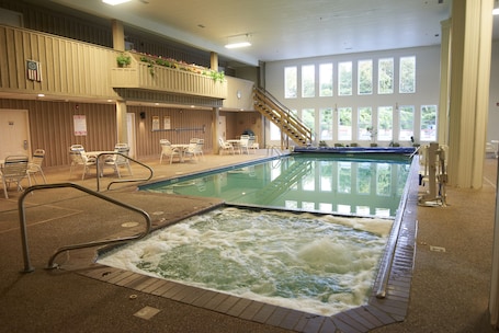 Indoor spa tub