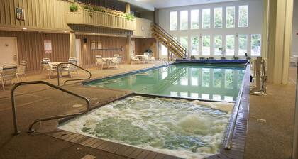 Sandwich Lodge & Resort