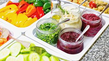 Daily buffet breakfast for a fee