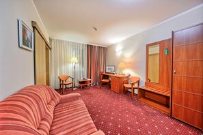 Standard Apartment | 1 bedroom, premium bedding, pillowtop beds, desk