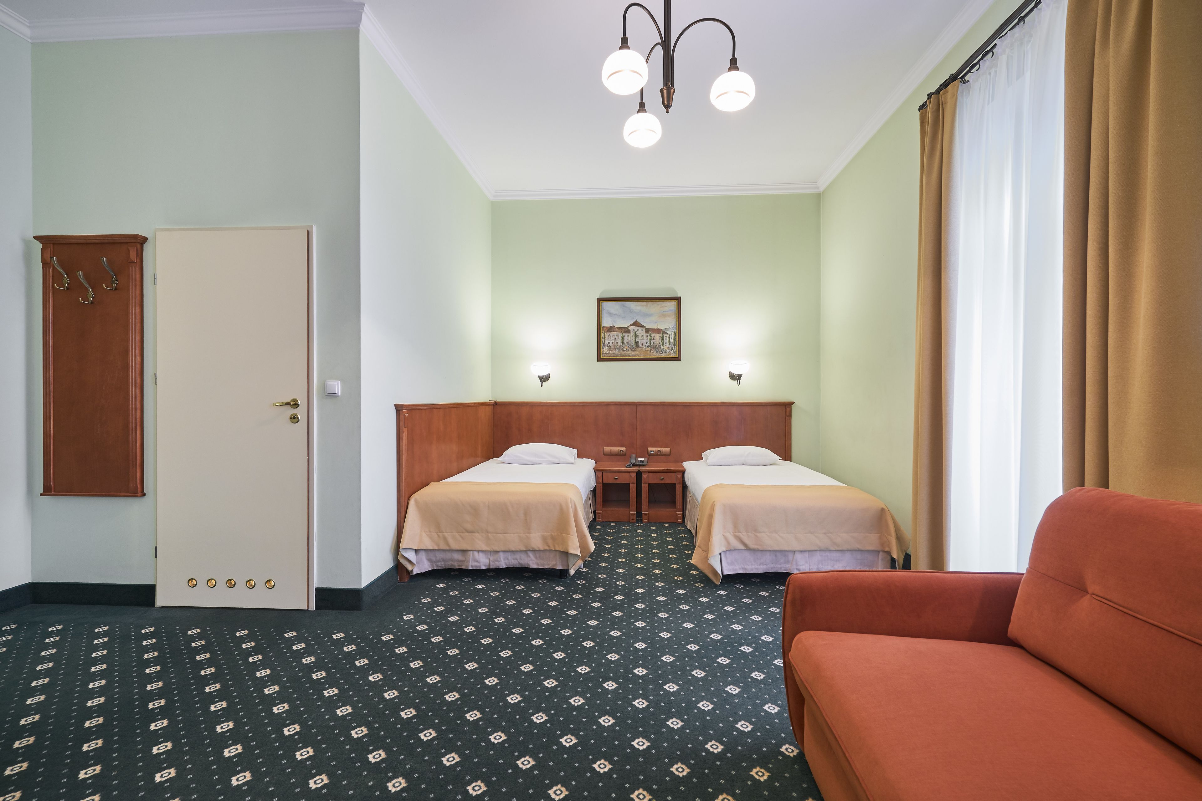 premium twin room | desk, laptop workspace, free wifi, bed sheets